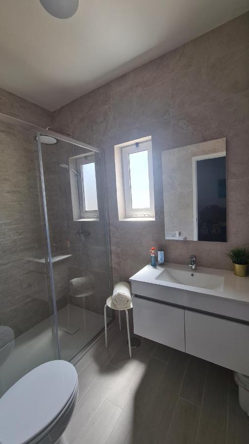 Quarteira Home Beach Ferias Tranquilas A 1Km Da Praia Totalmente Renovado מראה חיצוני תמונה
