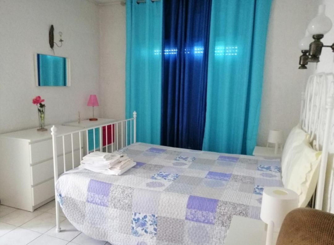Quarteira Home Beach Ferias Tranquilas A 1Km Da Praia Totalmente Renovado מראה חיצוני תמונה