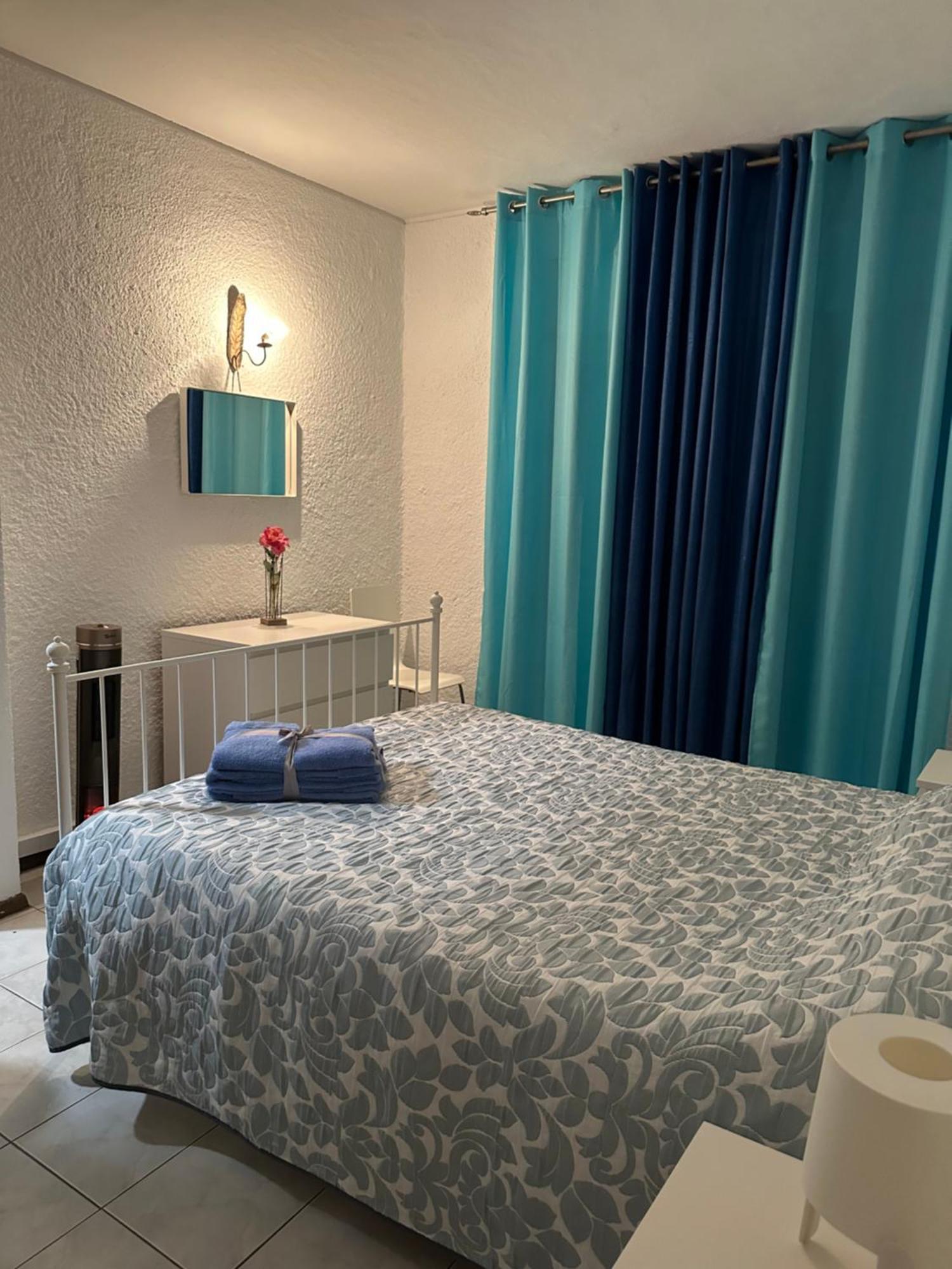 Quarteira Home Beach Ferias Tranquilas A 1Km Da Praia Totalmente Renovado מראה חיצוני תמונה